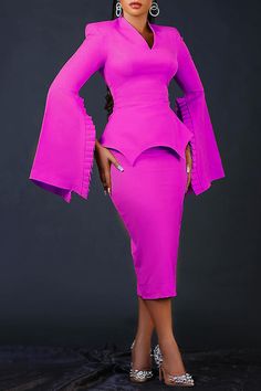 Get ready to slay in the Elegant Bell Sleeve Slit Dress! Crafted with luxurious fabric, this dress is a showstopper. The bell sleeves add a touch of drama, while the slit detail brings the wow factor. You'll feel fierce and fabulous in this dress, whether you're hitting the town or attending a special event. Flaunt your style and turn heads wherever you go in this stunning piece!TopDesign: fork opening, unique pleated sleevesNeckline: flaredMaterial: polyesterSleeve Type: flounce sleeveFit Type: slim fitDressDesign: high waist, hip-covering skirtMaterial: polyesterLength: knee-lengthFit Type: slim fitStyle: modern, fashion, eleganceSeason: spring, summer, autumnOccasion: office, date, party, vacationNote:Size: please check measurements carefullyPlease allow 0.5-1" difference due to manual Dresses Royal, Luxurious Fabric, Royal Blue Dresses, Flounce Sleeve, Bride Dresses, Winter Fashion Outfits, Modern Fashion, Winter Outfit, Mother Of The Bride Dresses