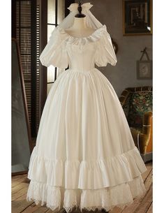 Vintage Princess Style Ivory Satin Lace Baby Collar Wedding Dress Bubble Sleeved 2023 Ball Gown, Vintage Weddingdress, Wedding Dresses 2023, Delicate Gown, Satin Wedding Dresses, Satin Ball Gown, Long Sleeve Wedding Dress Lace, Vintage Princess, Standard Dress