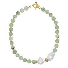 This handmade necklace is made of natural olivine with beautiful baroque pearl with Japan gold-plated brass findings.   Every piece of baroque is unique with an irregular non-spherical shape. This necklace can be worn from day to night for any occasion, matching with any blouse, dress or knitwear with Farra earrings to complete your look!   Also, this is a very nice gift for birthday, anniversaries or festivals. It will be contained in a nice jewelry box with well packed. Gift Baroque Pearl Necklace With Polished Beads, Baroque Pearl Necklaces With Natural Stones And Round Beads, Gift Necklace With Natural Stones And Baroque Pearl, Elegant Baroque Pearl Necklace With Gemstone Beads, Elegant Green Baroque Pearl Necklace, Pearl Necklace Designs, September Birthstone Jewelry, August Birthstone Jewelry, July Birthstone Jewelry