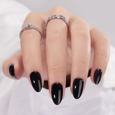 Ongles d’amande en velours noir - Appuyez sur les ongles – BTArtbox Nails Oval Pointy Nails Short, Squoval Dark Nails, Dark Almond Nails Ideas, Black Gel Extension Nails, Black Medium Almond Nails, Dark Natural Nails, Black Gel Nails Almond, Black Nails With Black Rhinestones, Edgy Gel Nails