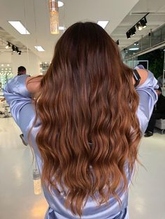 Light Brown With Auburn Balayage, Dark Ginger Balayage Hair, Medium Brown To Red Balayage, Cinnamon Balayage On Black Hair, Dark Brown Hair Caramel Balayage, Bronze Copper Hair, Brown Hair With Auburn Balayage, Cinnamon Brown Balayage, On Dark Hair Balayage