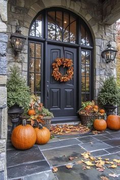 #homedecor, #interiordesign, #homedesign, #decor inspiration Front Steps Decorating Ideas, Fall Entryway Decor Outdoor, Fall Front Door Decor Entrance, Front Door Fall Decor Ideas, Fall Porches, Halloween Entryway, Fall Front Door Decor, Fall House, Fall Blue