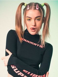 90s Pigtails Hairstyles, Womens 90s Hairstyles, 90s Pigtails, 90s Fashion Hairstyles, Y2k Pigtails, 1990s Hairstyles For Women, 90 Hairstyles 90s Hair, 00s Hairstyles, 1990s Fashion Grunge