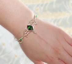 Elven Bracelet, Character Faces, Dnd Inspiration, Ren Fest, Wardrobe Wishlist, Green Jewelry, A Bracelet