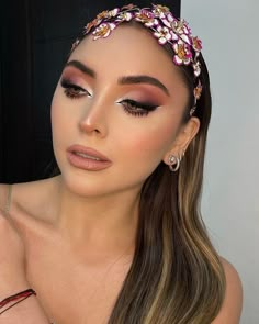 Makeup 2018, Eye Makeup Steps, Neutral Makeup, Glamour Makeup, Makeup Looks Tutorial, Creative Makeup, Colorful Makeup, Eye Makeup Tutorial