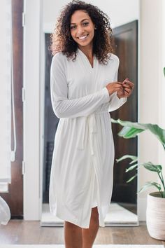 After long days away, slip into the comfort of a Serenity Robe to let it all go. Pair it with your favorite YALA sleepwear for extra snuggly comfort. You deserve it! Long sleeves, open shawl collar, belted wrap front, knee-length. Favorite Pairings: Penelope Nightshirt, Betsy Nightshirt, Cleo Gown Neutral Autumn, White Things, Bold Lip Color, Autumn Palette, Belted Robe, Bold Lip, Silk Outfit, Women's Sleepwear, Eco Friendly Clothing