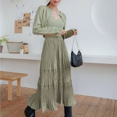 Brand New, Never Worn Green Light Weight Skirt. High Waisted And Flowy. Elegant Green Flowy Skirt, Green Long Flowy Skirt, Green Flowy Pleated Summer Skirt, Casual Green Long Pleated Skirt, Green Flowy Full-length Skirt, Flower Midi Skirt, Skirts Shein, Long Green Skirt, Sweater Knit Skirt