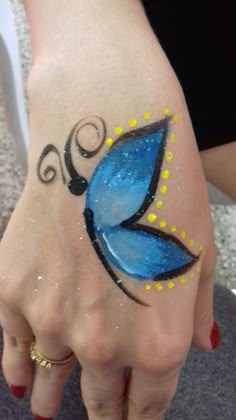 Facepainting Ideas Butterfly, Easy Face Paint For Beginners, Easter Face Painting Ideas Easy, Super Easy Face Painting Ideas For Kids, Easy Small Face Paint Ideas, Face Painting Simple Easy, Easy Face Painting Ideas For Kids Simple, Face Paint Ideas Aesthetic, Simple Face Painting Ideas