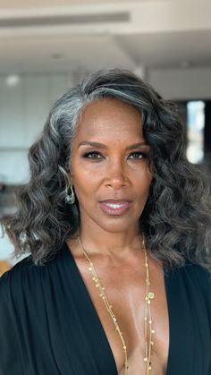 Salt And Pepper Hair Black Women, Silver Gray Hair, Grey Hair Extensions, Pepper Hair, Grey Hair Don't Care, Silver Haired Beauties, Salt And Pepper Hair, Gorgeous Gray Hair, Grey Hair Inspiration