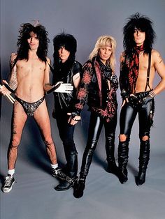 Motley Crue Breaks up: 10 Style Tips Learned from the Heavy-Metal Band | PEOPLE.com Tommy Lee Motley Crue, 80s Hair Metal