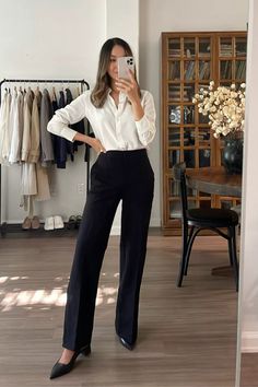 Lawyer Outfits Women, Formal Attire Women, Outfit Formal Mujer, Corporate Attire Women, Lawyer Outfits, Formal Business Attire, Interview Outfits Women, Lawyer Outfit