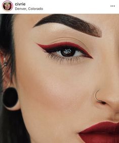 Halloween Simples, Playful Makeup, Red Smokey Eye, Simple Makeup Looks, Grunge Makeup, Makeup Goals, Makeup Designs