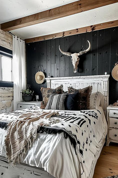 40 Western Bedroom Ideas for a Classic Cowboy Look Boho Bedroom Remodel, Black Walls Bedroom Ideas Bohemian, Grey Wall Master Bedrooms Decor, Small Western Home Decor, Bedroom Ideas His And Hers, Southwestern Bedroom Decor Ideas, Nashville Bedroom Ideas, Cute Western House Ideas, Texas Western Home Decor