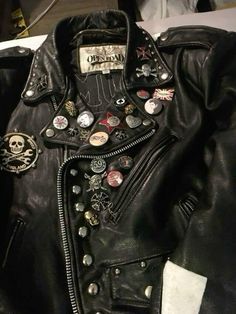 aesthetic thalia grace | thalia grace | percy jackson | pjo | percy jackson and the olympians Punk Leather Jacket, Battle Jacket, Punk Outfits, Sirius Black, Leather Motorcycle Jacket, Jacket Design, Leather Jackets Women, Punk Fashion, Alternative Fashion