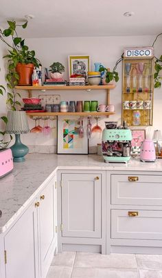 Hip Home Decor, Kitschy Interior Design, Colorful Open Concept Home, Coastal Cozy Kitchen, Eccentric Kitchen Ideas, Colorful Eclectic Home Kitchen, Decor Styles Types Of, Whimsical Apartment Decor, Kitchen With Pops Of Color