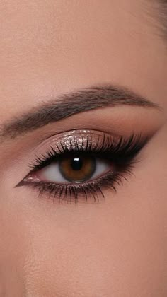 Machiaj Smokey Eyes, Tutorial Eyeliner, Wedding Eye Makeup, New Years Eve Makeup, Smokey Eye Makeup Tutorial, Makijaż Smokey Eye