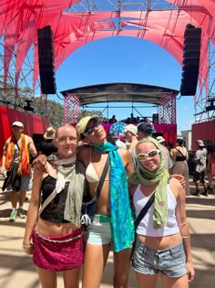 Yellow Festival Outfit, Btv Festival Outfits, Australian Outfits Summer, Doof Sticks Festival, Lost Paradise Festival, Beyond The Valley Festival Outfits, Australian Festival Outfit, Laneway Festival Outfit, Rave Club Outfits