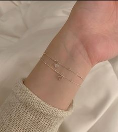 Minimalist Accessories Jewellery, Jewllery Ideas, Simplistic Jewelry, Proposal Rings, Necklace Fancy, Hand Jewelry Rings, Fancy Jewelry Necklace