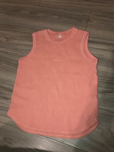 Salmon pink waffle cotton fabric sleeveless t shirt Uniqlo Size S Excellent cndition Sleeveless Ribbed Loungewear Top, Casual Pink Sleeveless T-shirt, Summer Waffle Knit Top With Crew Neck, Summer Waffle Knit Crew Neck Top, Pink Ribbed Cotton T-shirt, Pink Ribbed Top For Summer, Pink Cotton Crew Neck Tank Top, Cotton Waffle Knit Tops For Summer, Pink Casual Crew Neck Tank Top