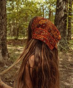 Silk Hippie Boho Bandana Square Head Scarf Bohemian Hair - Etsy Gardenbelle Shop, Vetement Hippie Chic, Square Head Scarf, Boho Bandana, Looks Hippie, Style Hippie Chic, Head Bandana, Bohemian Hair, Hippie Aesthetic