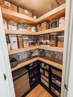 Small Pantry Shelving, Small Pantry Shelving Ideas, Organization Small Pantry, Walk In Pantry Ideas, Pantry Shelving Ideas, Pantry Redo, Rustic Pantry