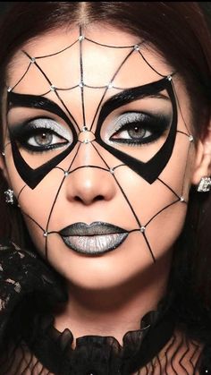 Spider Witch Makeup, Halloween Spider Makeup, Easy Halloween Face Painting, Spider Makeup, Holloween Makeup, Halloween Makeup Ideas, Halloween Makeup Pretty