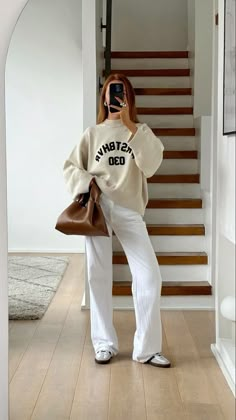 White Jeans Outfit Summer 2024, Chic Ootd, Outfit Inspo Fall, White Pants, Spring 2024, Fit Check, Fall Winter Outfits, Casual Fits, Summer 2024