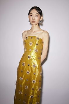 LORENA DRESS GOLD EMBELLISHED METALLIC TAFFETA – HuishanZhang Jewel Tone Clothing, Gold Wedding Guest Dress, Different Style Bridesmaid Dresses, Hand Embroidered Flower, Qi Pao, Floral Applique Dress, Back Model, Strapless Bustier, Guest Attire