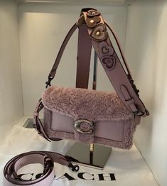 Expensive Bag, My Style Bags, Handbag Essentials, Purse Coach, Cute Handbags, Bags Coach, Luxury Purses