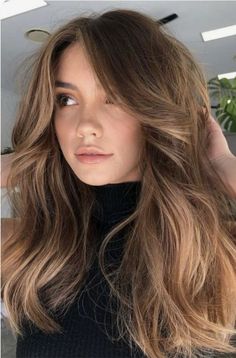 CURTAIN BANG INSPO | 2022 WOMEN'S HAIR STYLES Split Bangs, Hair Curtain, 2020 Hairstyles, Bangs Long, Bangs Hairstyles, Bangs Curly, Hair Bangs, Oval Face