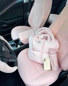 Pink Pilates Princess, Girly Car Accessories, Cool Car Accessories, Pink Lifestyle, Pink Pilates, Estilo Indie, Girly Car, Pilates Princess, Pink Life