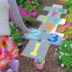 Kid Backyard Ideas, Garden Ornaments Diy, Eyfs Outdoor Area, Nature Playground, Design A Garden, Kids Yard, Outdoor Learning Spaces