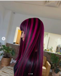 Draculaura Outfit, Red Foils, Pink Hair Streaks, Dark Pink Hair, Hot Pink Hair