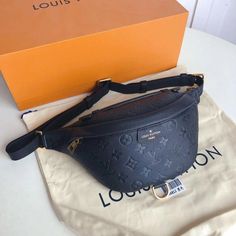 ?? SIZE 37*14*13CM P9755020 Designer Belt Bag, Fan Fashion, Shoes Retro, Designer Belt, Straw Bags, Grab Bag, Chest Bag, Shoes Shoes, Jordan Shoes