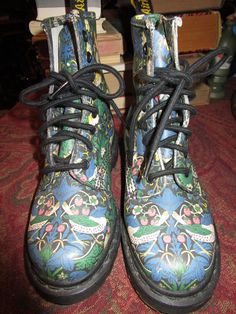 Vintage, Doc Marten, blue floral, flowers and birds, boots. Excellent condition. UK 3, US men's 4, US women's 5. Please keep in mind that vintage sizes are very often much smaller than contemporary ones. The best way to know if a garment will fit is to measure one you already have that fits well and compare measurements. Please read all measurements and view all photos provided before purchasing as I do NOT accept returns. I do my best to list accurate measurements and notate all visible flaws/s Casual Winter Boots With Floral Print, Winter Floral Print Boots, Vintage Doc Martens, Danielle Smith, Floral Boots, Doc Marten, Boots Uk, Ethnic Print, Us Man