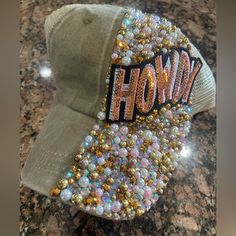 Adjustable Strap In Back Bedazzled Hat, Bling Hats, Hat Business, Hat Charms, Hats Ideas, Diy Hats, Diy Cut Shirts, Swag Hats, Hat Bar