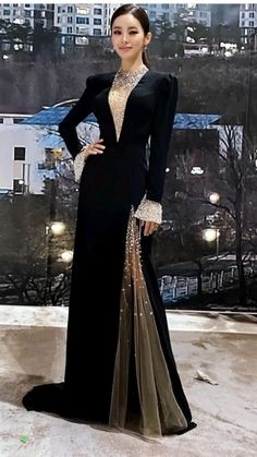 Black Evening Gown Classy, Evening Dresses 2023, Baju Kahwin, Evening Wear Dresses, Formal Wear Dresses, Pink Formal Dresses, Evening Gown Dresses, Long Sleeve Gown