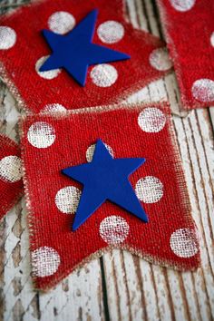 red, white and blue burlap banner do you decorate for the 4th of july?