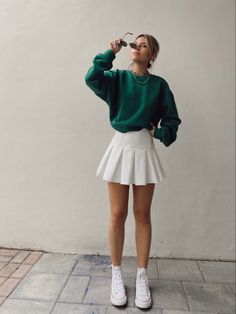 Skirt Outfits Aesthetic, White Skirt Outfits, Stile Blair Waldorf, Rok Outfit, Short Skirts Outfits