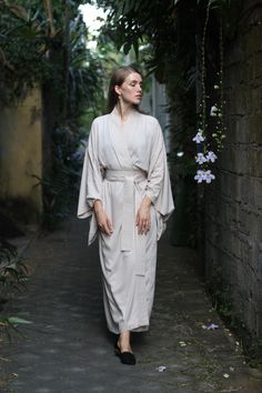 Elegant Beige Dress With Kimono Sleeves, Elegant Flowy Wrap Kimono, Cream Long Kimono For Summer, Elegant Beige Kimono For Loungewear, Beige Kimono Sleeve Robe For Spring, Beige Robe With Kimono Sleeves For Spring, Elegant Cream Summer Kimono, Beige Long Maxi Dress For Loungewear, Elegant Long Cream Kimono