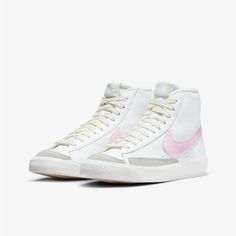 Brand New Big Kids Size+1.5=Womens Size Nike 77, Nike Shoes Kids, Nike Blazer 77, Blazer 77, Blazer Mid 77 Vintage, Pretty Shoes Sneakers, Nike Blazer Mid 77, Nike Blazer Mid, Nike Blazers Mid