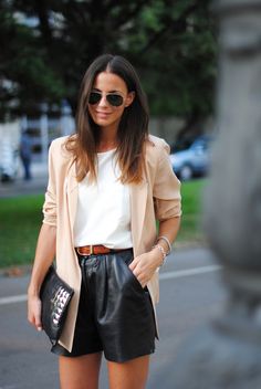 summer chic Zina Charkoplia, Plain White T Shirt, Mode Tips, Chique Outfits