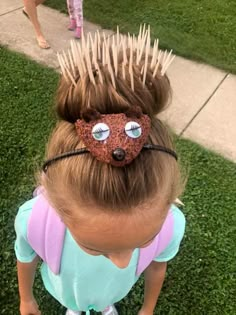 Easter Hairstyles For Kids, Wacky Hair Days, Crazy Hats, Crazy Hair Day, Wacky Hair, Crazy Hair Day At School, Easter Hair Bow, Funky Hairstyles