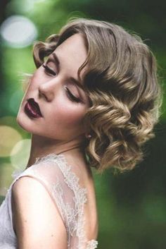 vintage wedding hairstyle Vintage Wedding Hairstyles For Gorgeous Brides ★ vintage wedding hairstyle Look Gatsby, Gatsby Hair, Retro Curls, Wedding Hairstyles For Medium Hair, Wedding Hairstyles Medium Length, Wavy Hairstyles Medium