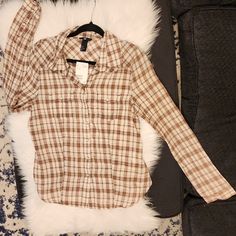 H&M Brown & White Long Sleeve Plaid Cotton Top, Size 10 (White Tank Not Included) H&m Casual Shirt For Fall, H&m Fitted Casual Shirt, Fitted Casual Shirt By H&m, Long Sleeve Plaid, Cotton Top, White Tank, Cotton Tops, White Long Sleeve, Button Down Shirt