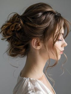 Fresh Messy Bun Styles for Medium Hair 2024 Brown Hair Bun