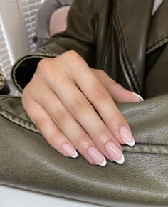 Dip French Manicure Almond, Paznokcie Hello Kitty, Membentuk Alis, Bridesmaids Nails, April Nails