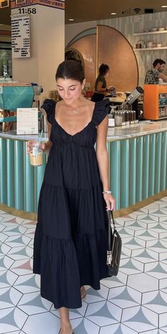 Midi Dress Wedding Guest, Loose Summer Dress, Straps Dress, Italy Outfits, Mode Casual, Looks Chic, Summer 24