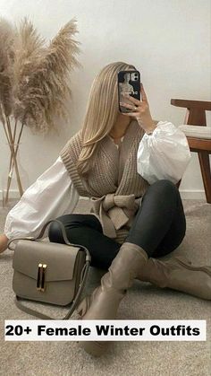 Timeless female old money winter fashion pics. Achieve effortless elegance with classic pieces that exude luxury and sophistication. Beige Boots Outfit Ankle, Trendy Fall Outfits 2024, Sunday Winter Outfit, Work Outfits Winter, Shein Fall Outfits, Cute Outfits Fall, Stile Blair Waldorf, Adrette Outfits