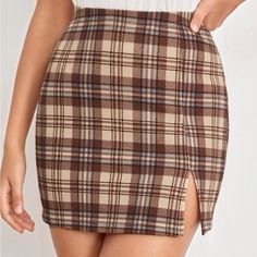 Shein|Ezwear Plaid Split Hem Mini Skirt In Brown And Blue Size: M (6) Condition: Never Worn Comment Any Questions You May Have!! Ripped Jeans Women, Checkered Skirt, Plaid Pencil Skirt, Miniskirt Outfits, Women Skirts, Plaid Mini Skirt, Brown Plaid, Womens Basic, Body Con Skirt